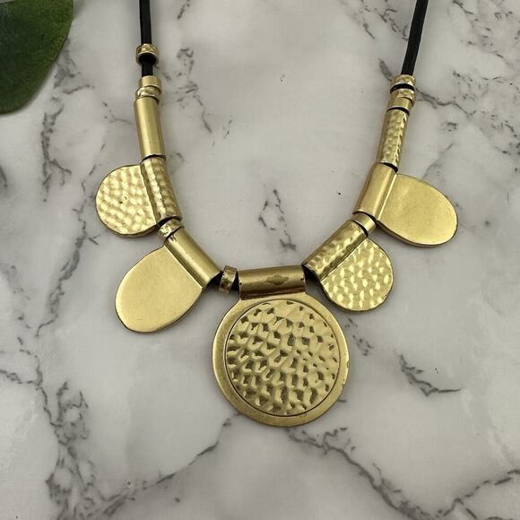 Madewell Gold Tone Chunky Necklace Hammered Finish Statement Metallic - Picture 2 of 5